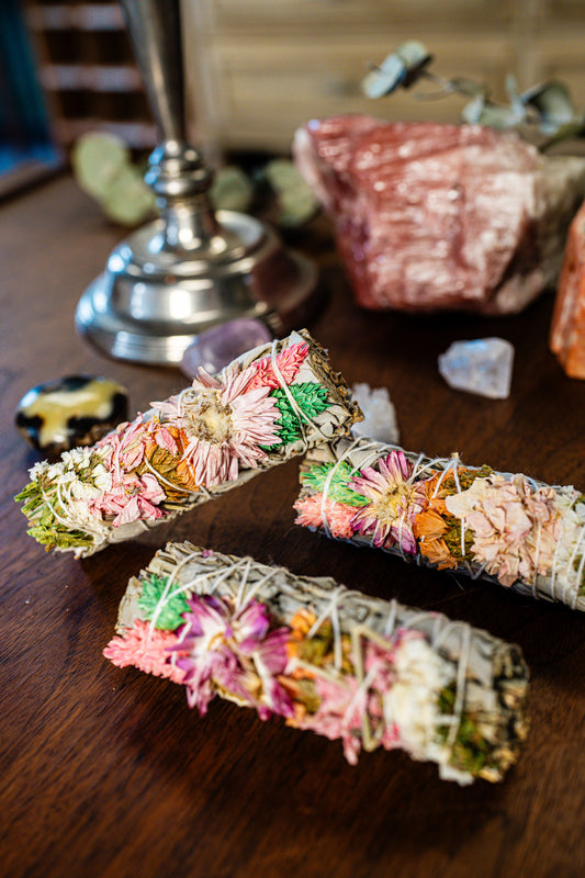 Pink and Beige Sinuata and White Sage Bundle